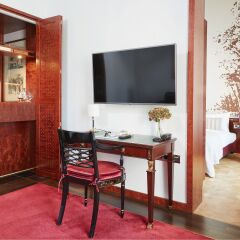 Living Hotel De Medici by Derag 5* Апартаменты Премиум с различными типами кроватей