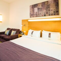 Отель Holiday Inn Express Dubai Airport 2* Стандартный номер с различными типами кроватей
