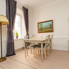 Отель ApartDirect Gamla Stan II 3* Апартаменты с различными типами кроватей
