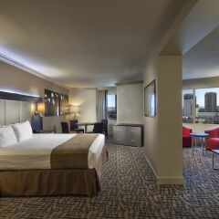 Stratosphere Hotel, Casino & Tower 3* Люкс с различными типами кроватей