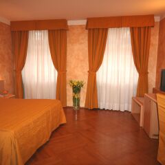Hotel Roma Prague 4* Люкс с двуспальной кроватью