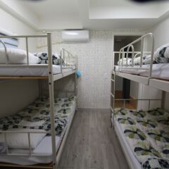 Insadong Hostel Кровать в мужском общем номере с двухъярусной кроватью