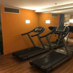 Movenpick Hotel Amsterdam City Centre гимнастика фото 3