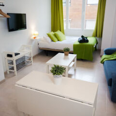 Апартаменты Holidays2Malaga Juan de Mena Apartments комната для гостей фото 5