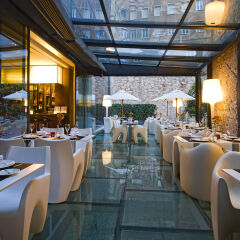 Olivia Plaza Hotel ресторан
