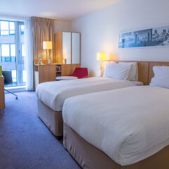 DoubleTree by Hilton Hotel London - Tower of London 4* Гостевой номер с различными типами кроватей фото 4