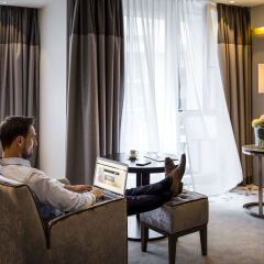 Отель Pullman Munich 4* Улучшенный люкс с различными типами кроватей фото 2
