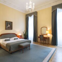 Отель Grandhotel Pupp Люкс повышенной комфортности с различными типами кроватей
