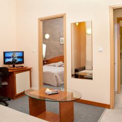 Ники Отель 3* Люкс с различными типами кроватей