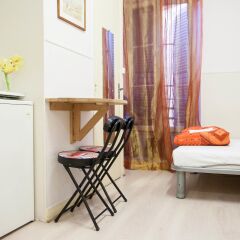 Victoria House - Hostel Стандартный номер с двухъярусной кроватью