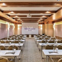 Отель Mercure Istanbul Bomonti
