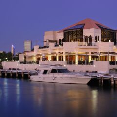 Отель InterContinental Abu Dhabi Абу-Даби приотельная территория