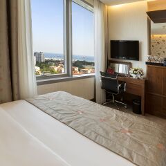 Ramada Hotel & Suites Atakoy Турция, Стамбул - 1 отзыв об отеле, цены и фото номеров - забронировать отель Ramada Hotel & Suites Atakoy онлайн удобства в номере