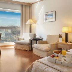 Отель SH Valencia Palace 5* Номер Премиум с двуспальной кроватью