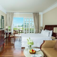 Sunrise Nha Trang Beach Hotel & Spa 4* Улучшенный номер с различными типами кроватей