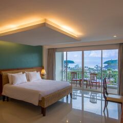 Отель Chanalai Flora Resort, Kata Beach 4* Представительский номер разные типы кроватей