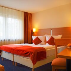 Favored Hotel Plaza 3* Стандартный номер с различными типами кроватей