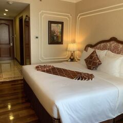 Grand Hotel Saigon 5* Номер Делюкс с различными типами кроватей