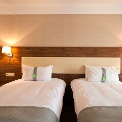 Отель Holiday Inn Łódź 4* Стандартный номер с различными типами кроватей