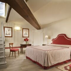 Отель Palazzo Niccolini Al Duomo 4* Номер Делюкс с различными типами кроватей
