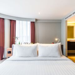 Citrus Grande Hotel Pattaya by Compass Hospitality 5* Номер Премьер с двуспальной кроватью