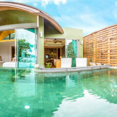 Отель Crest Resort & Pool Villas балкон