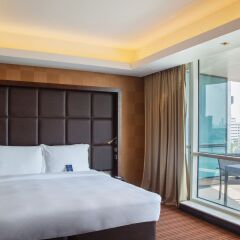Radisson Blu Hotel, Dubai Media City 4* Представительский номер с различными типами кроватей
