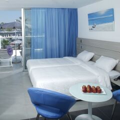 Limanaki Beach Hotel 3* Представительский номер с различными типами кроватей