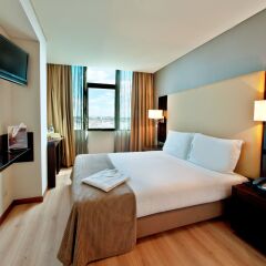TURIM Alameda Hotel 4* Стандартный номер разные типы кроватей