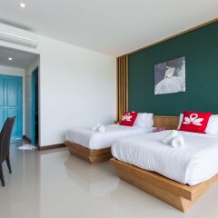 Отель ZEN Rooms Takua Thung Road 3* Улучшенный номер с разными типами кроватей