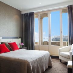 Albert 1'er Hotel Nice, France 3* Улучшенный номер с 2 отдельными кроватями