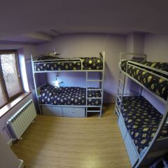 Хостел Vagary Кровать в общем номере двухъярусные кровати
