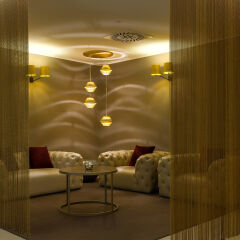 DoubleTree by Hilton Hotel Yerevan City Centre лобби лаундж