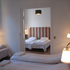 Hotel Loeven 2* Семейный номер Делюкс с двуспальной кроватью
