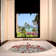 Отель The Vijitt Resort Phuket глубокая ванна