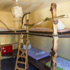Lollis Homestay - Hostel Кровать в общем номере с двухъярусной кроватью