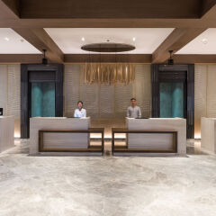 Отель Phuket Marriott Resort & Spa, Merlin Beach ресепшен