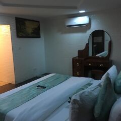 Отель Cynergy Suites Royale 3* Стандартный номер с различными типами кроватей