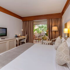 Отель Best Western Premier Bangtao Beach Resort And Spa 4* Номер Делюкс фото 7