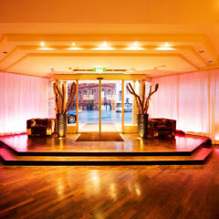Bristol Hotel Frankfurt интерьер отеля