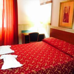 Hotel Pyramid 3* Номер Делюкс с двуспальной кроватью