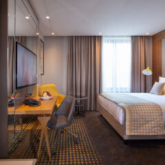 Отель TITANIC Chaussee Berlin 4* Классический номер с различными типами кроватей
