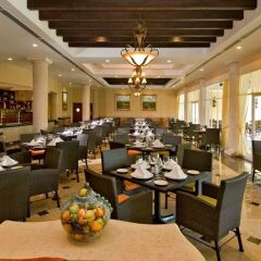 Отель Courtyard By Marriott Cancun Airport Мексика, Канкун - отзывы, цены и фото номеров - забронировать отель Courtyard By Marriott Cancun Airport онлайн ресторан