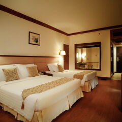 Отель Phuket Graceland Resort And Spa комната для гостей фото 8