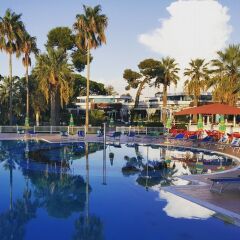 Отель Tropikal Bungalows бассейн