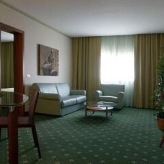Oly Hotel 4* Люкс с различными типами кроватей