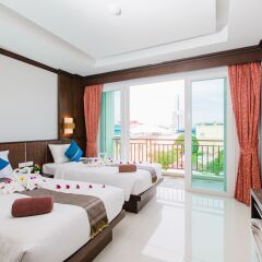 Отель Azure Bangla Phuket 3* Номер Делюкс