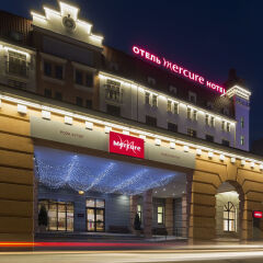 Гостиница Mercure Rosa Khutor (Меркюр Роза Хутор) вход в здание