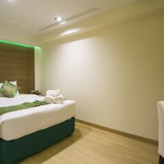 Отель Eleven Avenue Suites Bangkok 3* Улучшенный номер с различными типами кроватей
