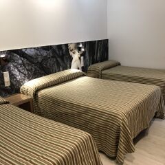 Отель Hostal Cervelo Стандартный номер с различными типами кроватей